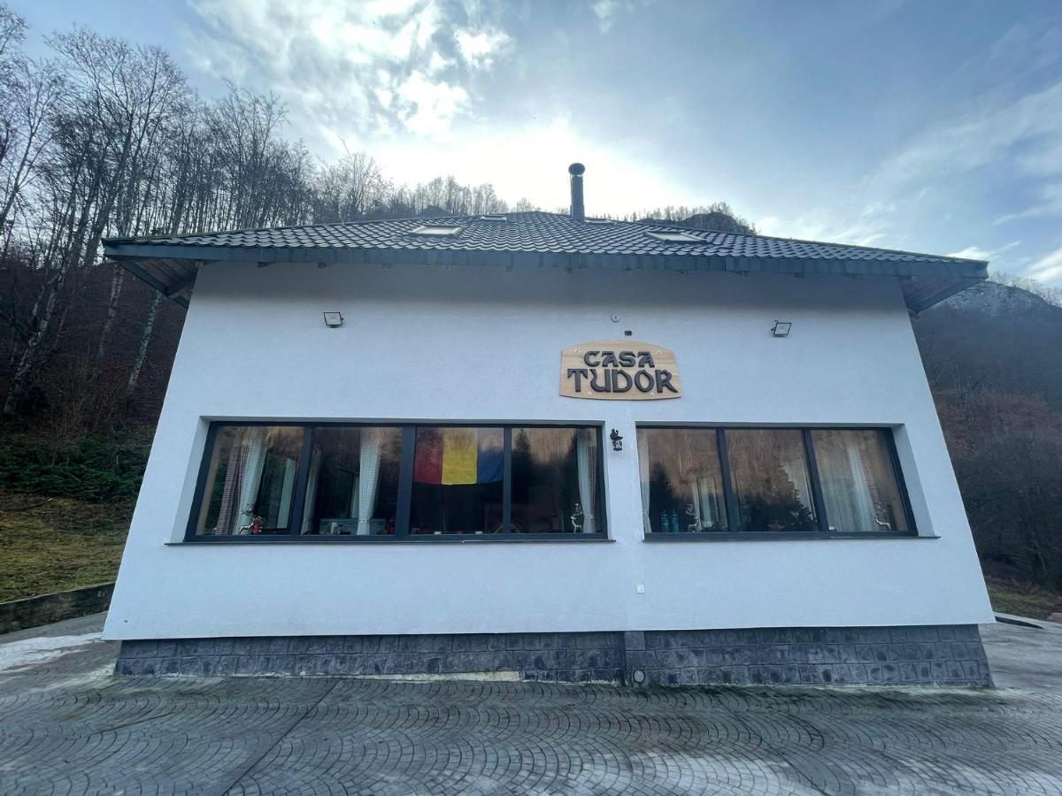 Casa Tudor Padis Exterior foto